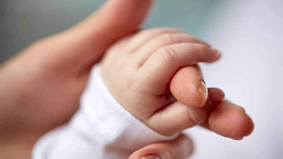 first transgender man gives birth from Finland