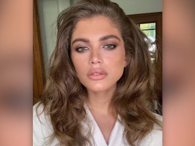 Valentina Sampaio And Alex Consani Make History As First Trans Models ...